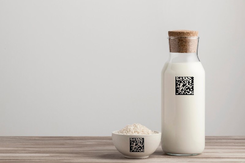 В правительстве продлили допустимые сроки продажи молочной продукции с нечитаемой маркировкой