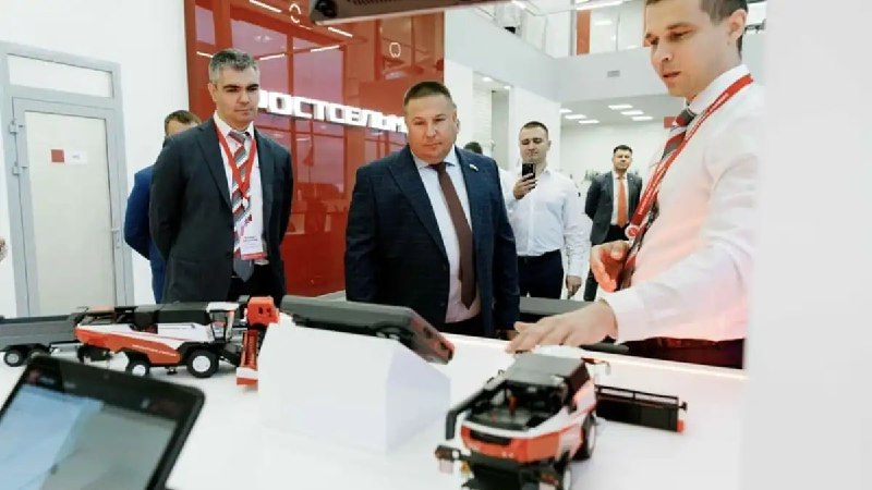 В Саратовской области открылся новый дилерский центр Ростсельмаш